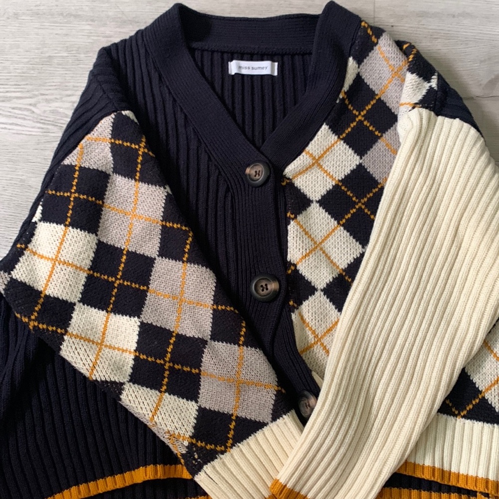 Cute- Color-Block Cardigan